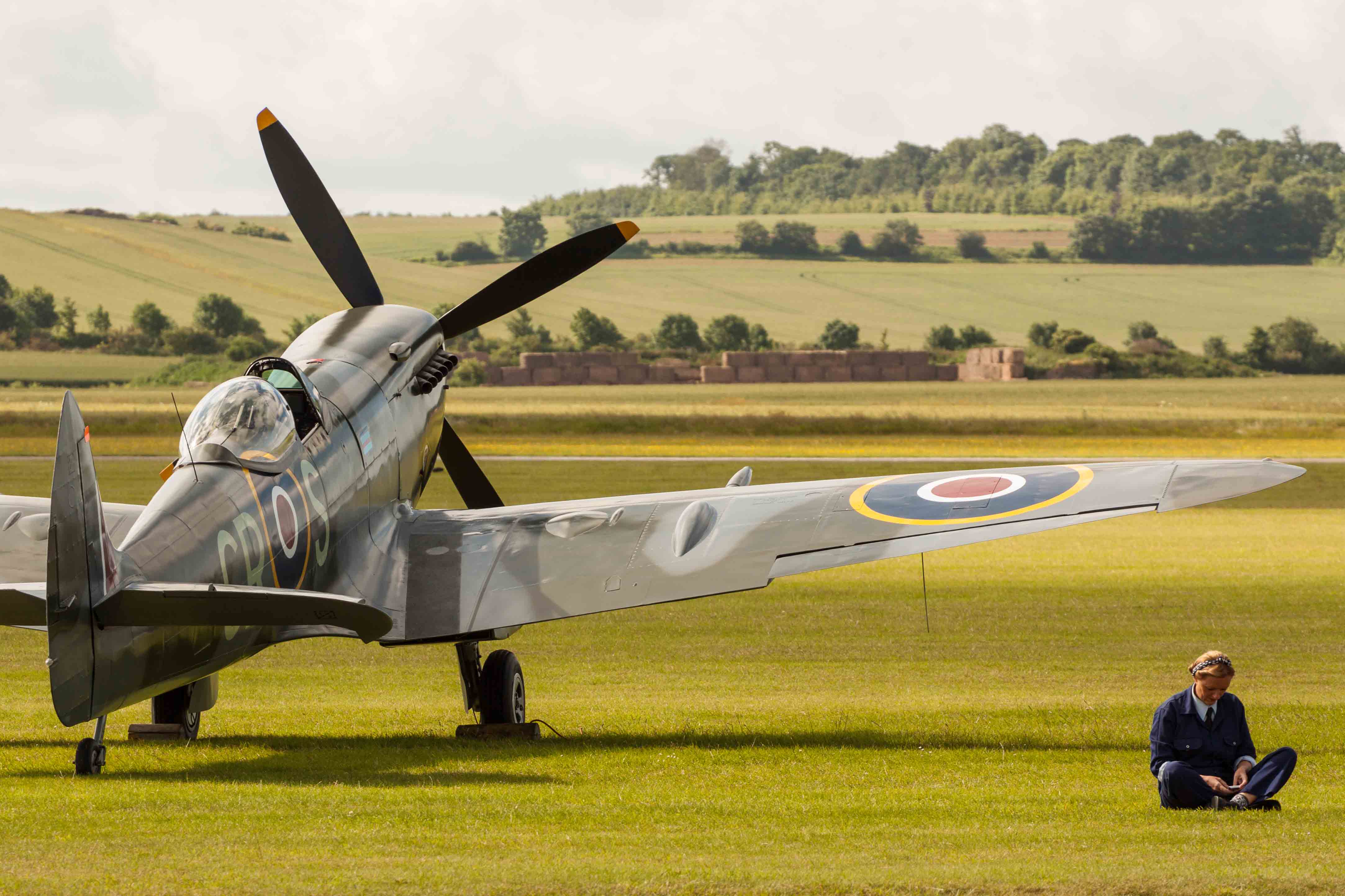 Spitfire LF XVIE TD248 - Richard Lake